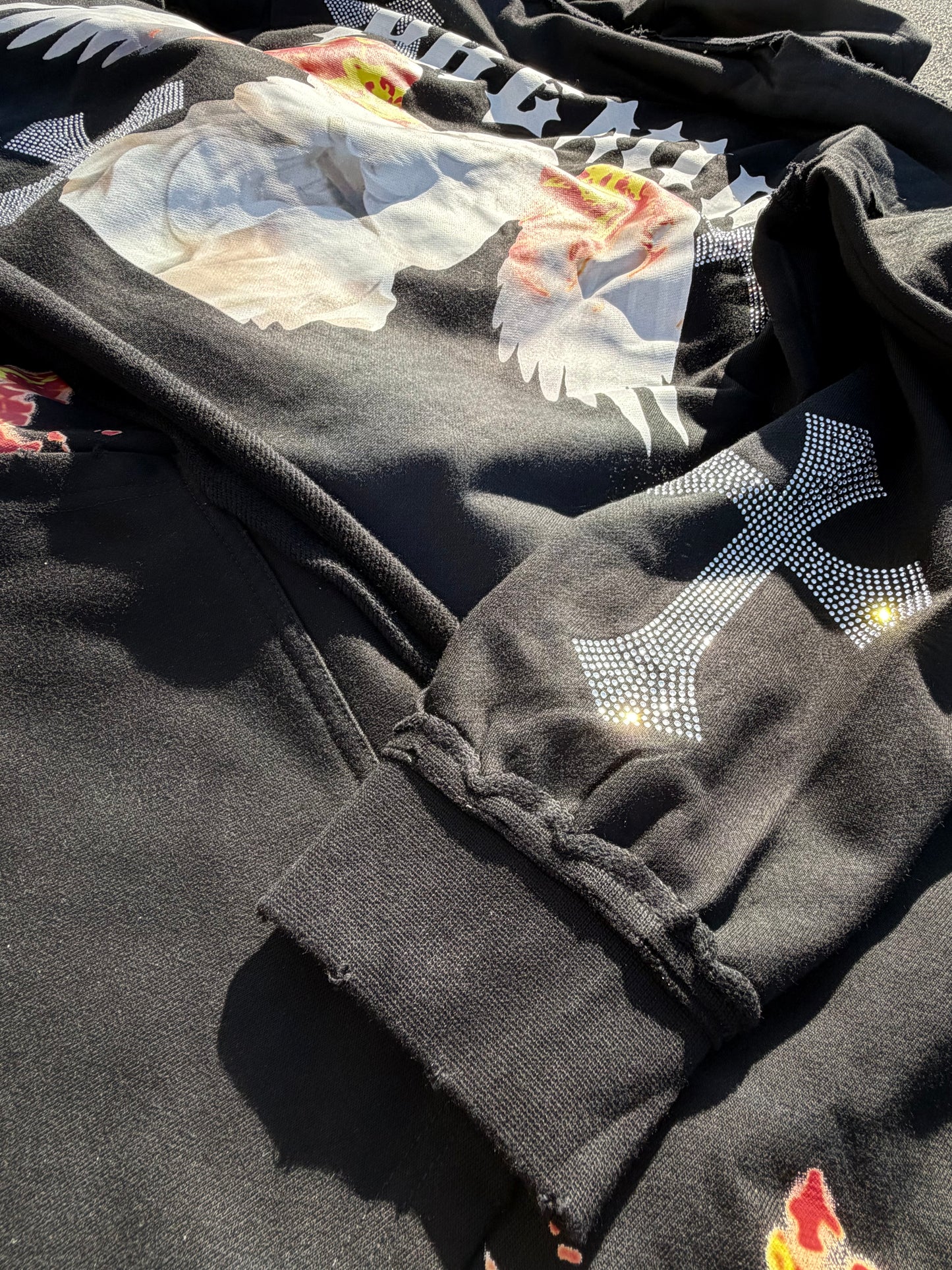 Cropped “SANTO FUEGO” Hoodie